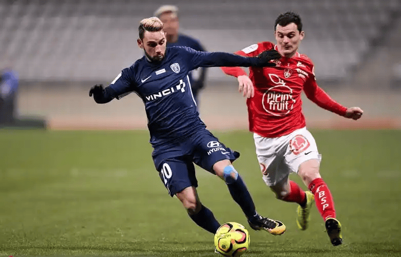 里昂VS布雷斯特：5连胜冲欧劲旅对决残阵客队，法甲卡位战数据解析